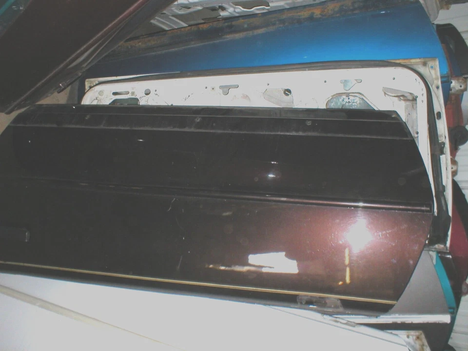 Camaro Firebird 1982-92 ORIGINAL PUERTA DE ACERO LIBRE DE ÓXIDO ORIGINAL GM izquierda derecha OEM Foto 3 de 4