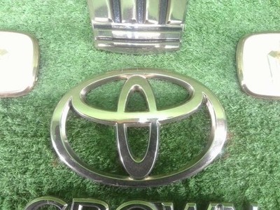 Toyota Crown DBA-GRS182 Genuine Athlete 50TH 202 Rear Trunk Emblem