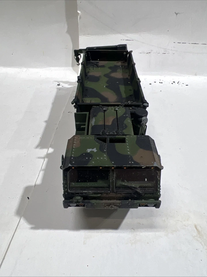 Oshkosh HEMTT M985 A2 Cargo Truck - Green Camo - TWH 1:50 Scale #077-01073  - Image 3 of 4