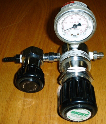 Oxarc Regulator 500 Series HPL500-40-4F-DK2S-05 Gauge Gage ...