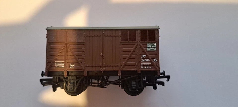 Bachmann, Branch-Line, 33-201, 12T Fruit Van (BR Grey/Brown),  00 Gauge - Image 3 of 4