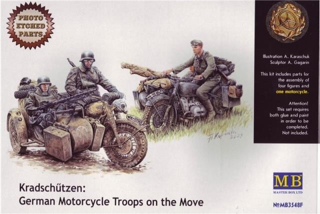 German Motorcycle Troops on the Move w/Bike, WWII era 1/35