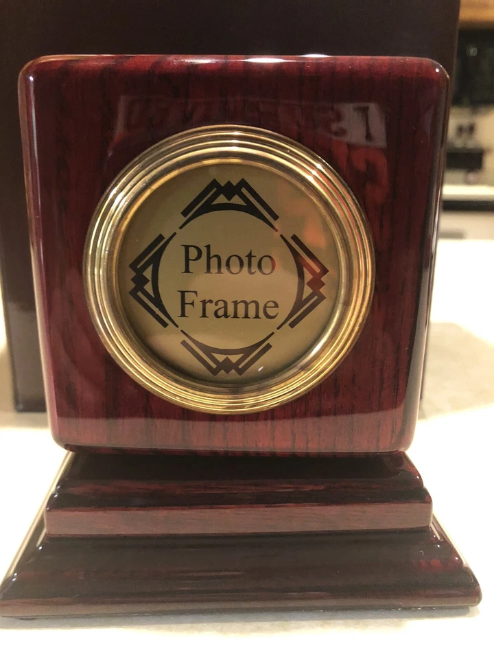 Howard Miller Rosewood Hall Clock/Thermometer/Hygrometer/Photo Model 645-408 - Image 4 of 4