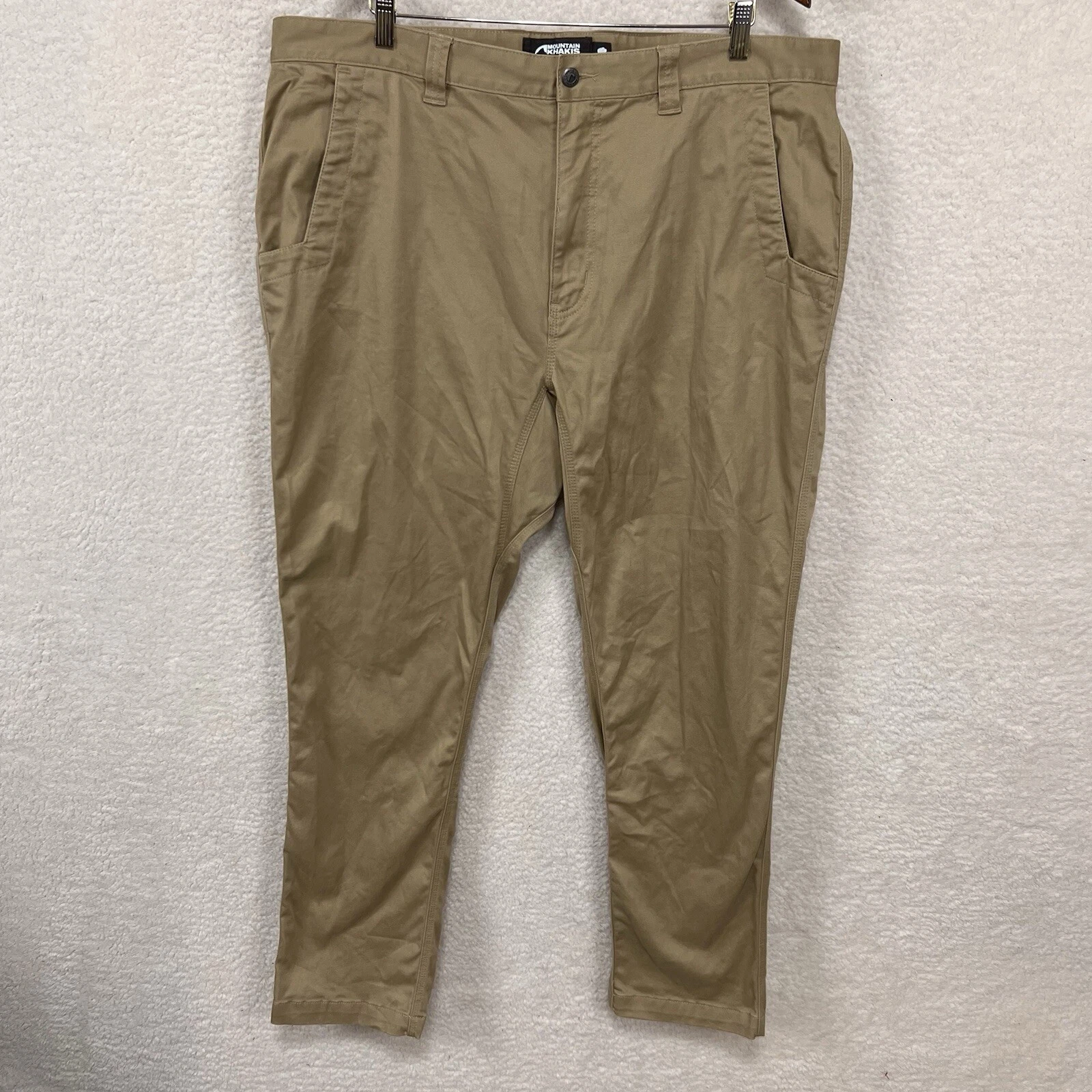 Mountain Khakis Pants Mens 42x32 Beige Modern Fit Straight Leg Hiking Outdoor