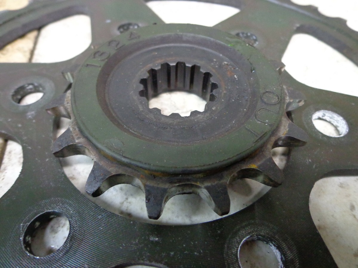 03 Kawasaki Ninja Zx6r ZX 636 B Lower Triple Tree Clamp 44037-1442