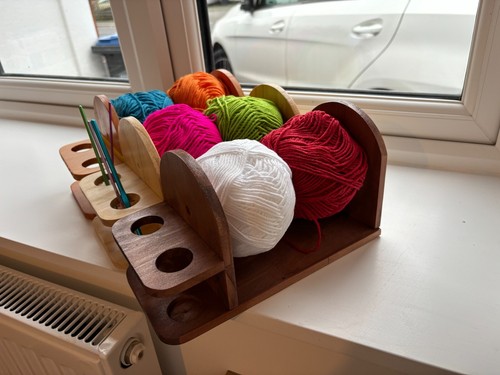 ADJUSTABLE Yarn holder, Knitting and crochet supplies organiser, double yarn hol - Picture 5 of 12