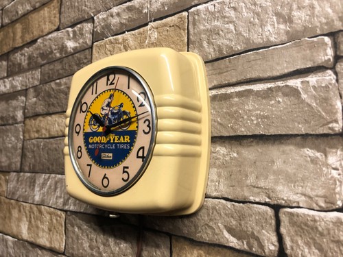 VTG TELECHRON GOODYEAR MOTORCYCLE TIRES OLD GAS STATION ADVERTISING WALL CLOCK - Picture 10 of 16