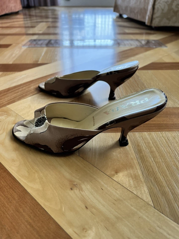 Винтажные туфли на каблуке Prada. Размер 35 отличное состояние товара. - Изображение 2 из 4