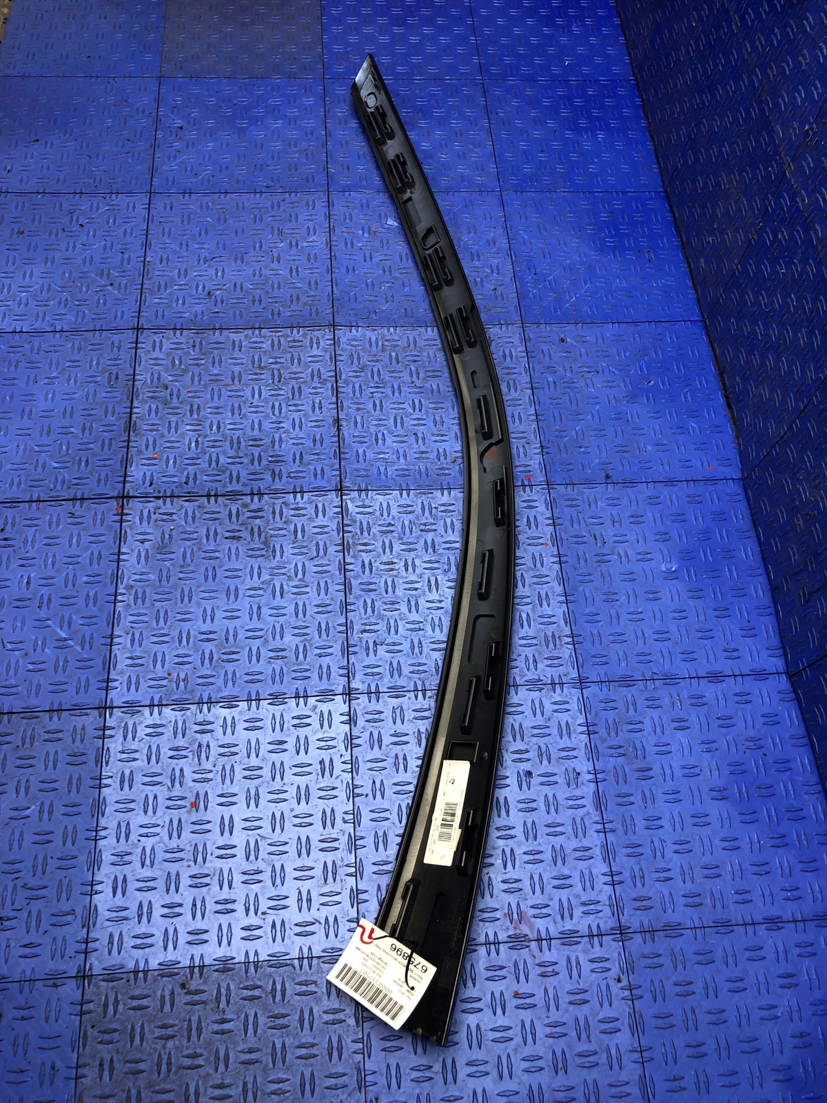 2014-2020 BMW I8 RIGHT SIDE ROOF MOULDING TRIM SOPHISTO GREY (C22) 51447336424