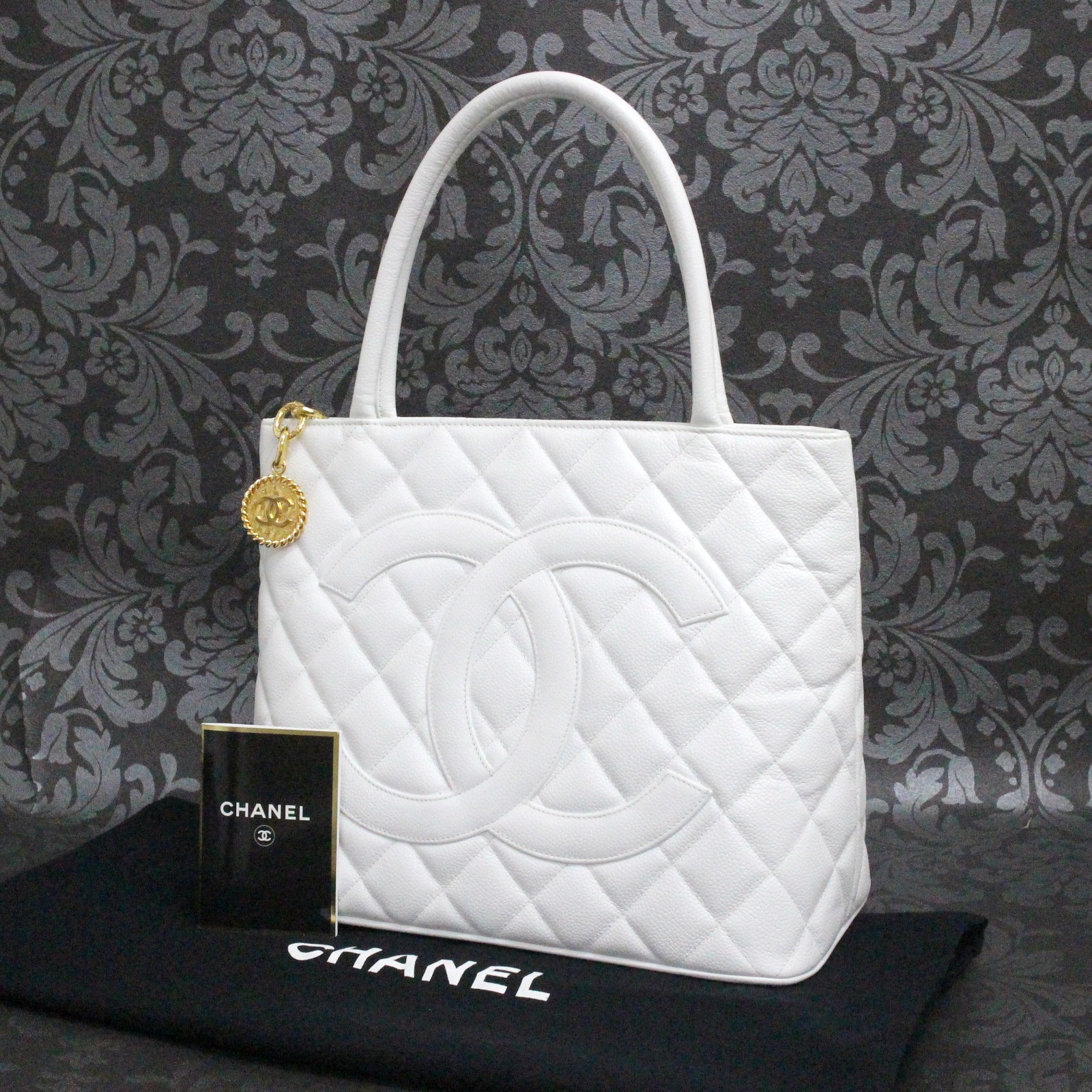 CHANEL Caviar Skin Quilted White Medallion Tote Bag Handbag #2838 Rise-on-image