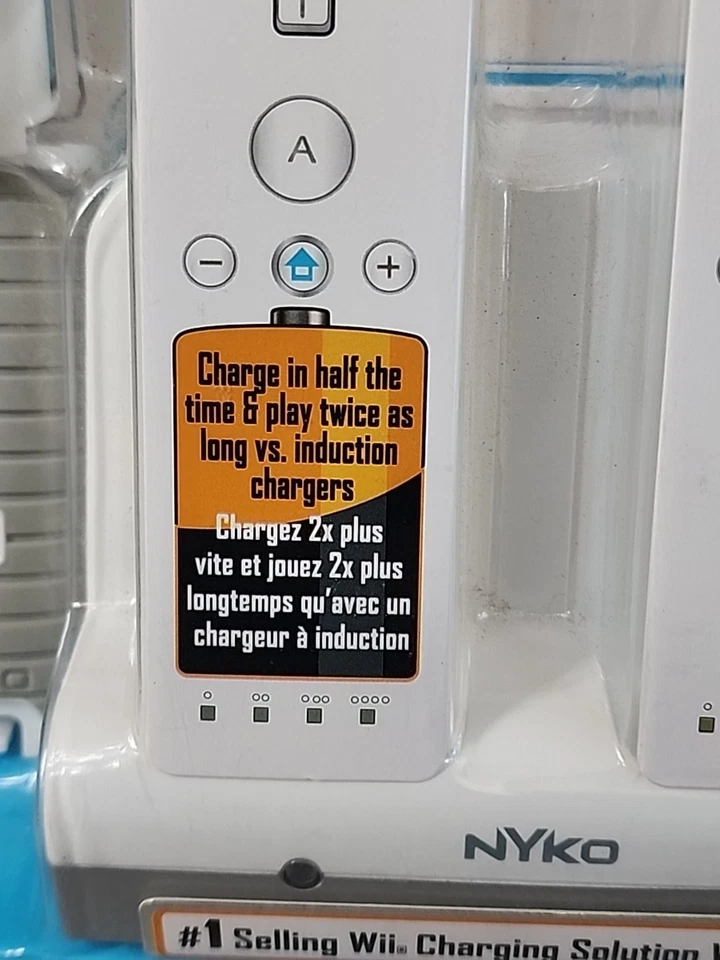 Nyko Charge Station Dock White Nintendo Wii Remote New Sealed! - Image 4 of 4