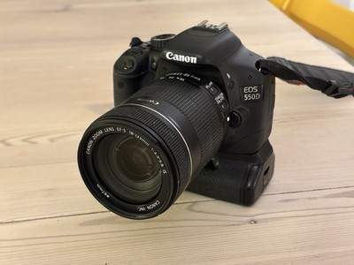 Canon EOS 550D Digitale Spiegelreflexkamera (DSLR) Mega-Kit 18-135mm & OVP