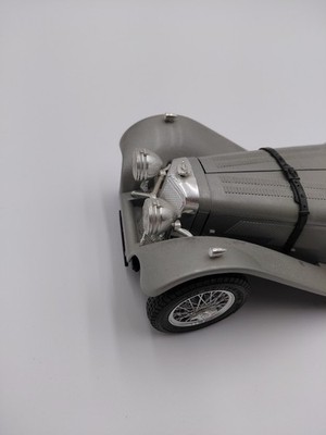 Vintage Bburago 1937 Jaguar SS 100 Silver Diecast Metal Model 1:18