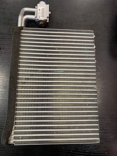 BMW 7 E65 E66 2007 Klimaverdampfer Kondensator K6565002 2007 170kW GSD38535