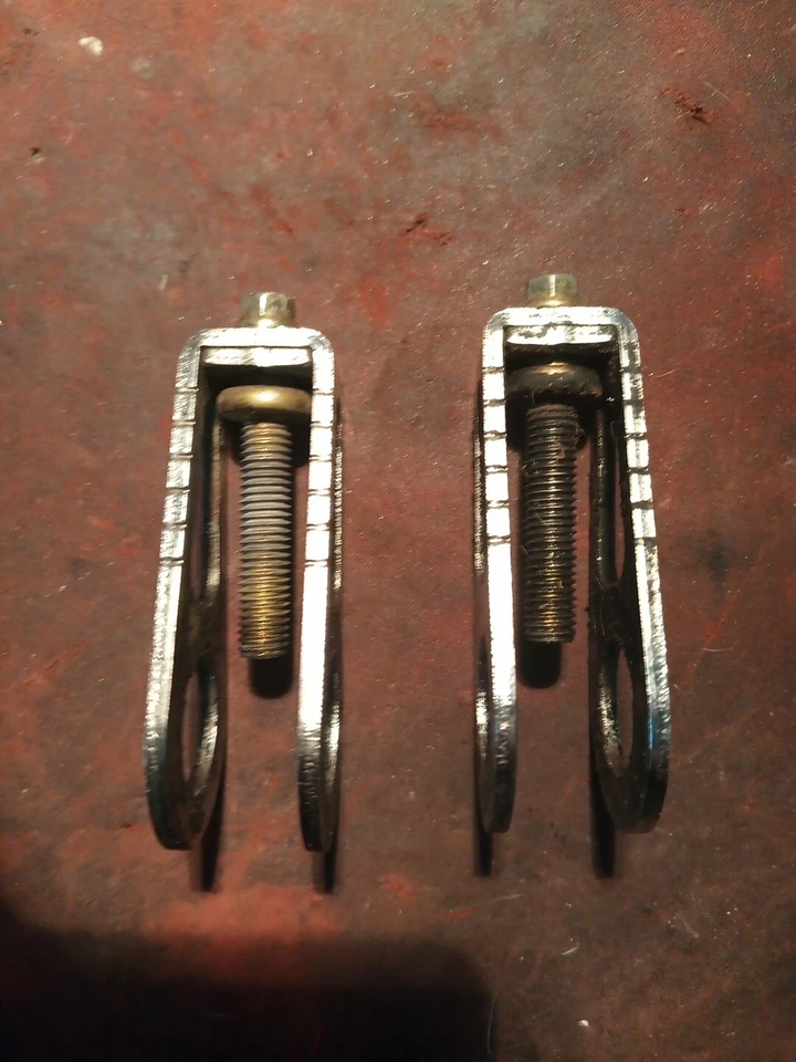 Tensores de rueda trasera Honda CBR 600 F4x 2000 Foto 3 de 4