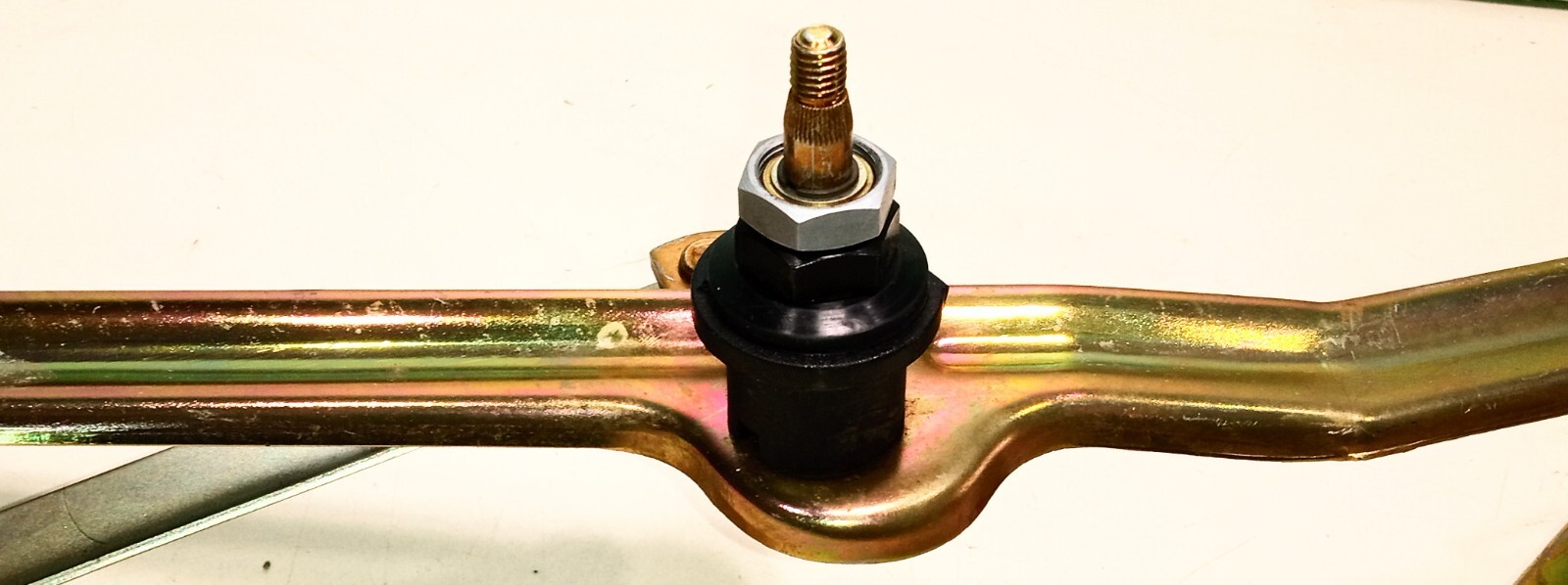 Ferrari 308 Windshield Wiper Linkage_60044500_208_NEW_GENUINE