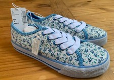 The Children s Place Girls Size 2 Sequin White Blue Floral Lace up Sneakers NWT