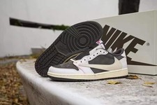 DM7866-162 Travis Scott x Air Jordan 1 Low White Brown Barb Men s Shoes
