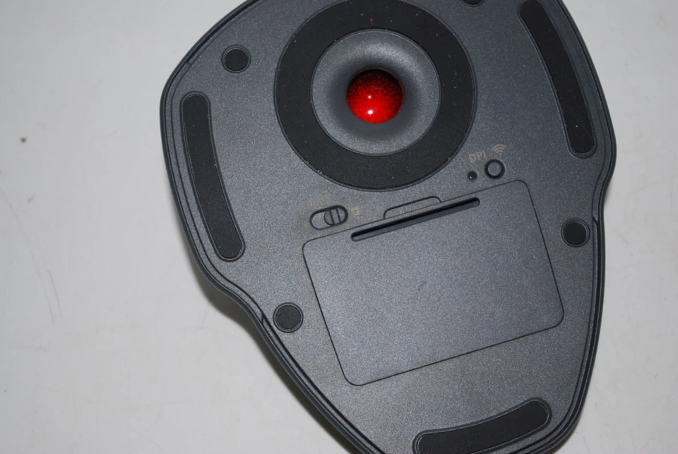 Trackball inalámbrico Kensington Orbit - Anillo de desplazamiento | Negro | Bluetooth Foto 4 de 4