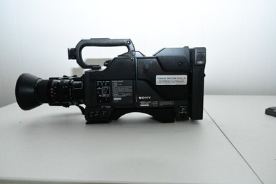 Sony DXC-327 Video camera W,Sony quick release plate, multi pin cable,  case