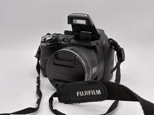 Fujifilm FinePix S3200 Digital Camera - 14MP, 24x Optical Zoom- Excellent