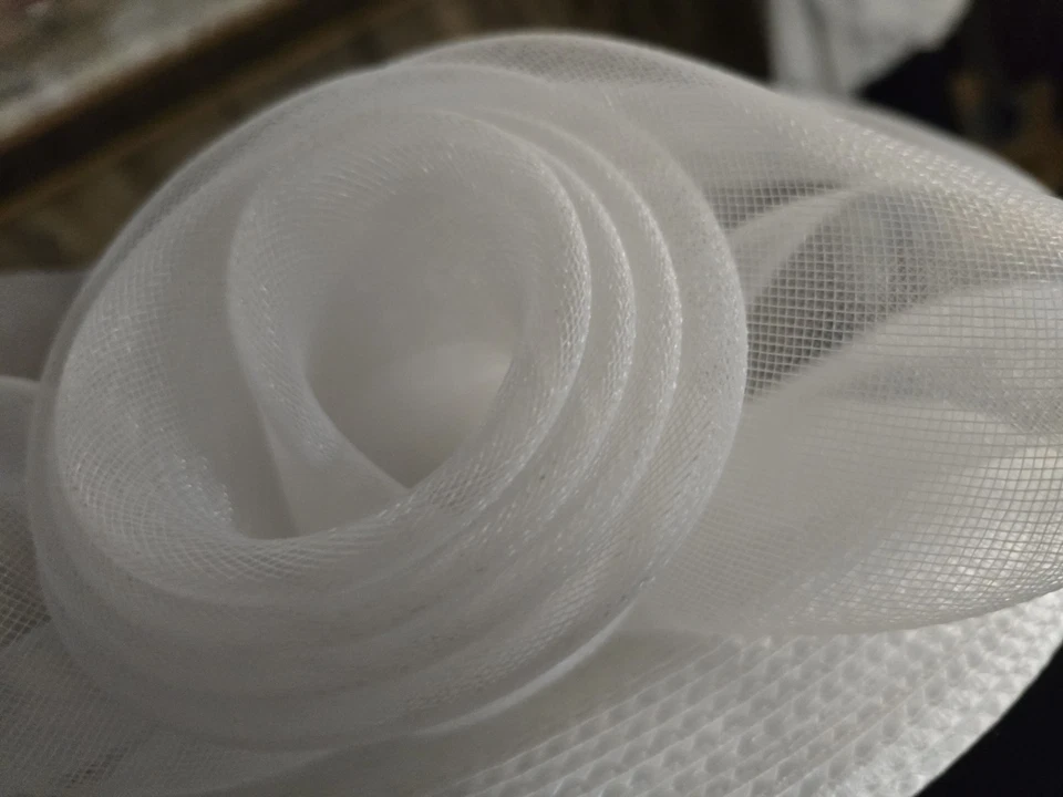 Ladies White Poly Sun Hat w/ Face Net and Rose Bow - Nice Wedding Hat or party - Image 3 of 4