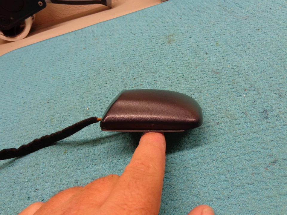 ANTENA GPS RADIO SATÉLITE DODGE RAM 4500 5500 13 14 15 16 17 18 Foto 2 de 4