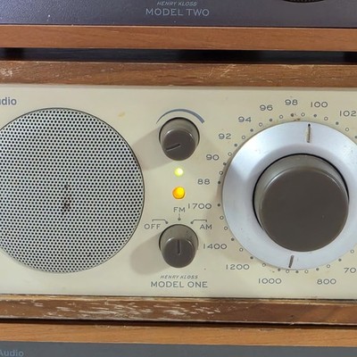 Tivoli Audio Henry Kloss Model One AM/FM Radio Walnut Beige NO POWER CABLE WORKS