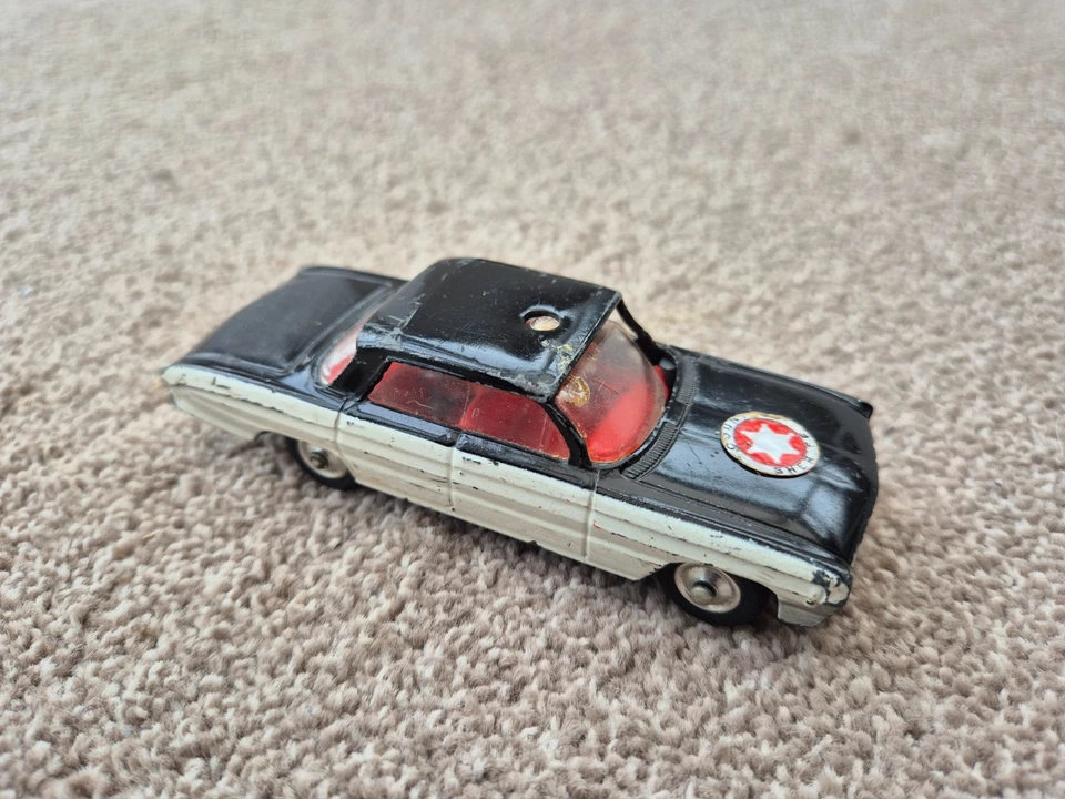 VINTAGE ORIGINAL 1960S CORGI TOYS 237 OLDSMOBILE SUPER 88 SHERIFFS DIECAST CAR - Image 2 of 4