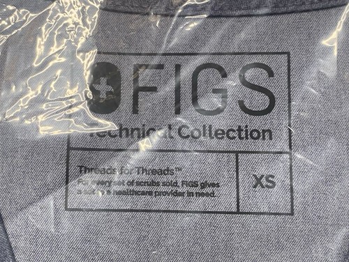 NWT Figs Scrubs Kade Cargo Pants & Casma 3 Pocket Top Women's XS Heather Blue - Picture 2 of 6
