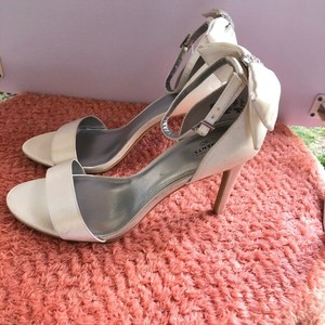 white heels payless