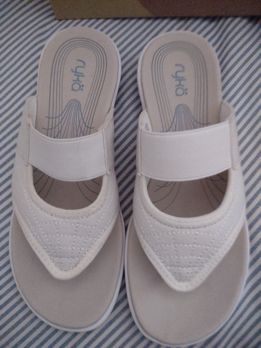 RYKA TENSILE Women's Sz 7 Off White Thong FLIP FLOP Sandals NEW in