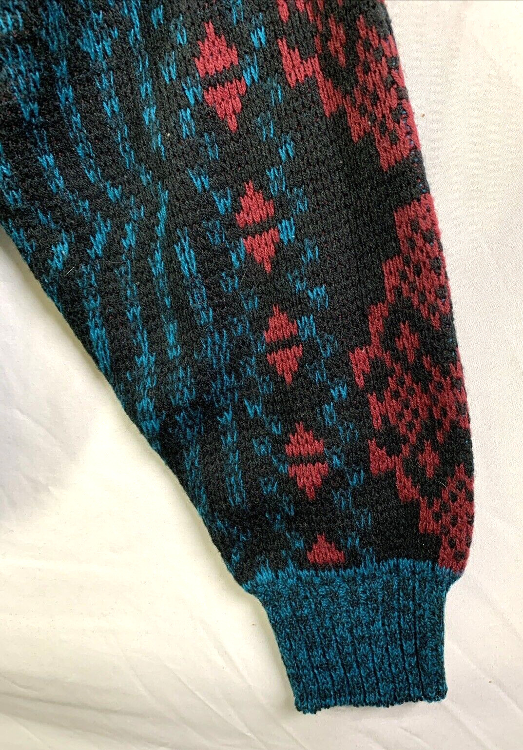 90s Aztec Geometric Pattern Sweater Basic Trends … - image 14