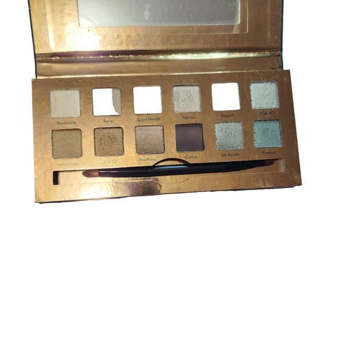 Cargo Cosmetics Emerald City Eye Shadow Palette - 12 Shades Includes Brush New I - Picture 6 of 7