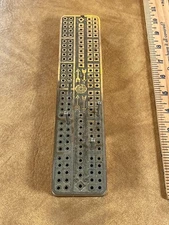 Antique c.1880s CW LE COUNT Metal & Wood Cribbage Board & Pegs w/ Arrow Design