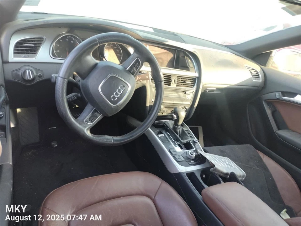 MONTAJE PALANCA DE CAMBIOS TRANSMISIÓN AUDI A5 AUDI 2011 Foto 3 de 4