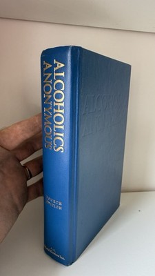 Alcoholics Anonymous Fourth Edition 2001 Hardcover AA Big Book Recovery HC
