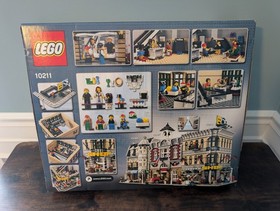 LEGO Creator Expert: Grand Emporium (10211) NIB Sealed
