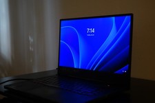 ASUS - Rog Zephyrus M15 15.6 4k 24GB RAM Ultr...