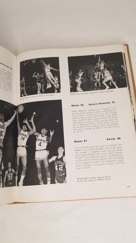 Oxford Ohio Miami University Yearbook 1961 Recensio - Picture 9 of 9