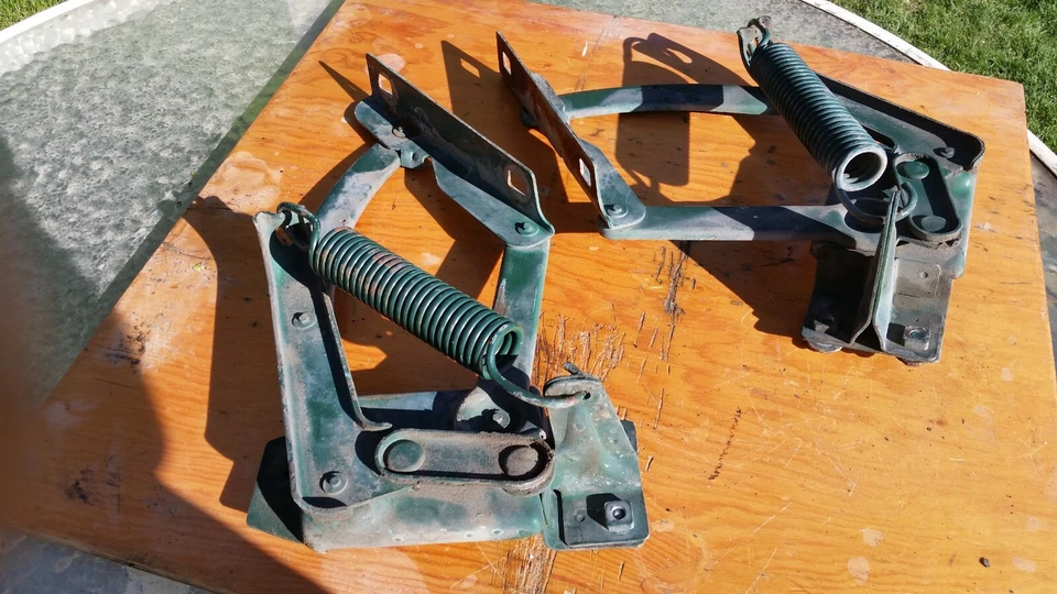 VOLVO 140 142 142GT 144 145 164 CAPÓ BISAGRAS IZQUIERDA Y DERECHA PAR ORIGINAL OEM Foto 3 de 4