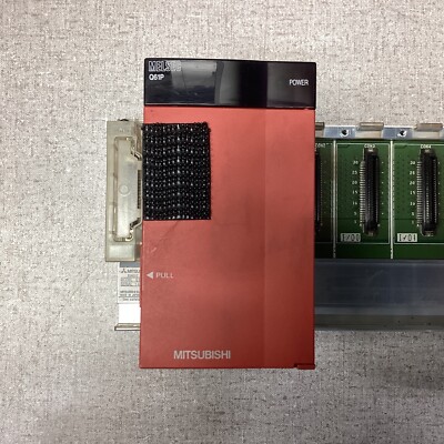 Mitsubishi Q38B Base Unit with Melsec Q61P Power Supply Mitsubishi Q38B Base Unit with Melsec Q61P Power Supply