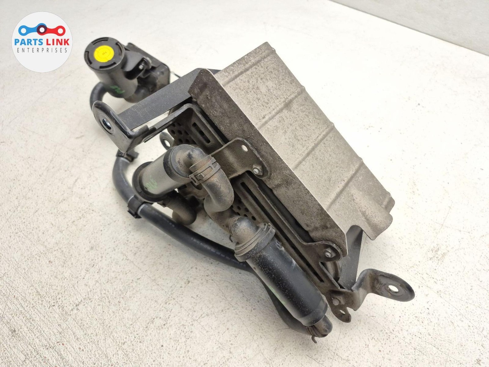 Bentley Bentayga 2016-2020 LEFT Fuel tank