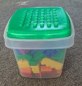 Vintage Lego Quatro 5357 - Complete 75 Piece Set + Bucket With Baseplate Lid