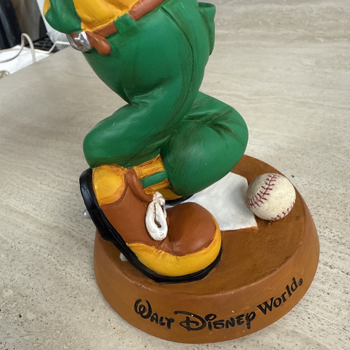 Walt Disney World Goofy Bobble Head Baseball Player Figure - Pre