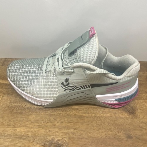 Nike Metcon 8 Mica Green Cosmic Fuchsia Training Sneakers Shoes Women Size US 8 - Picture 3 of 10