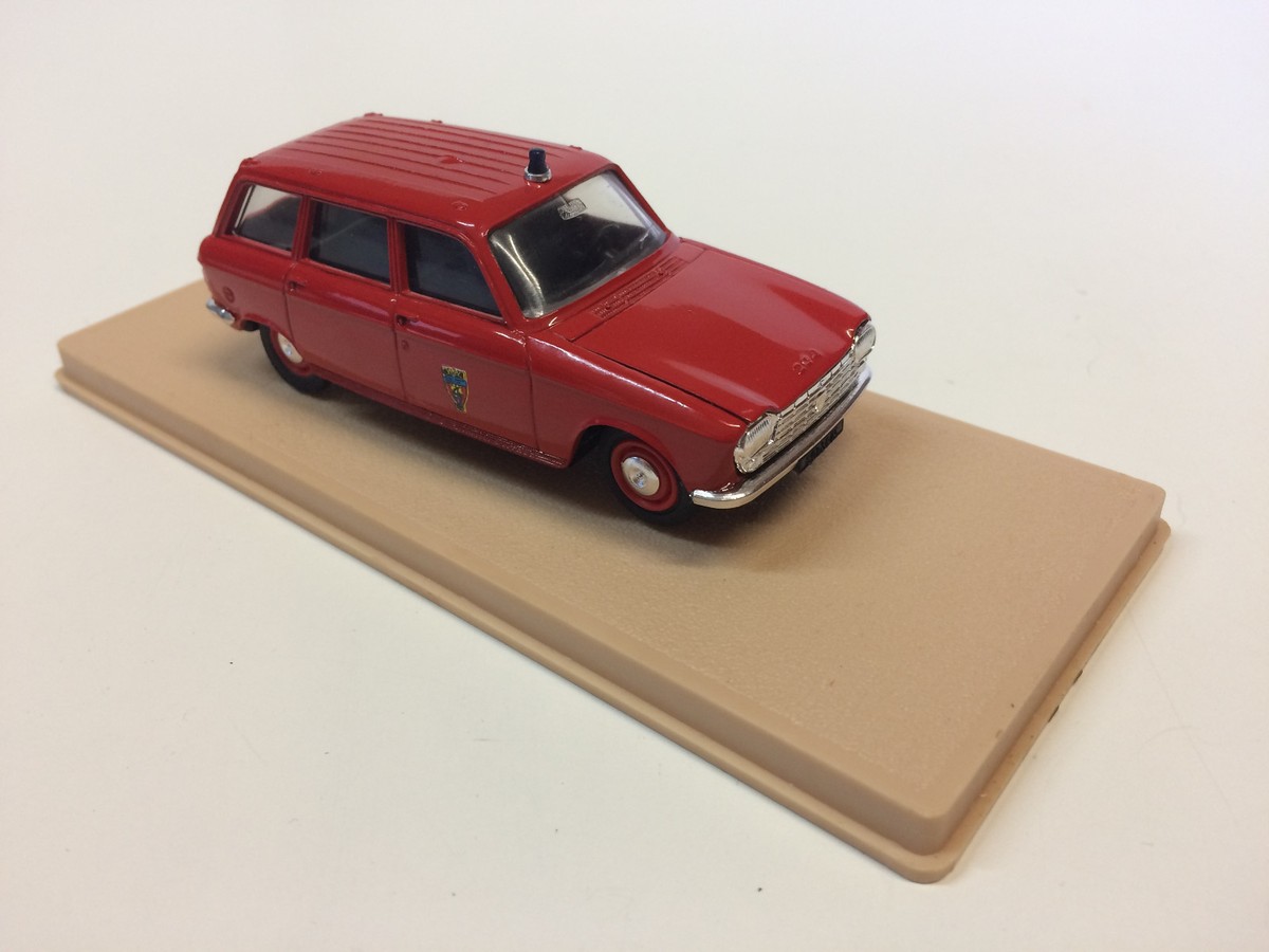 NOREV - SÉRIE PROMOTION / PLASTIGAM - 32 - Peugeot 204 Break - Rouge - boite | BRICABOCK