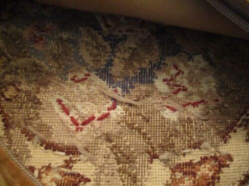 Aubusson Needlepoint Pillow Cover no tag 18” X 16” Floral Ring Roses Tassels EUC - Picture 10 of 16