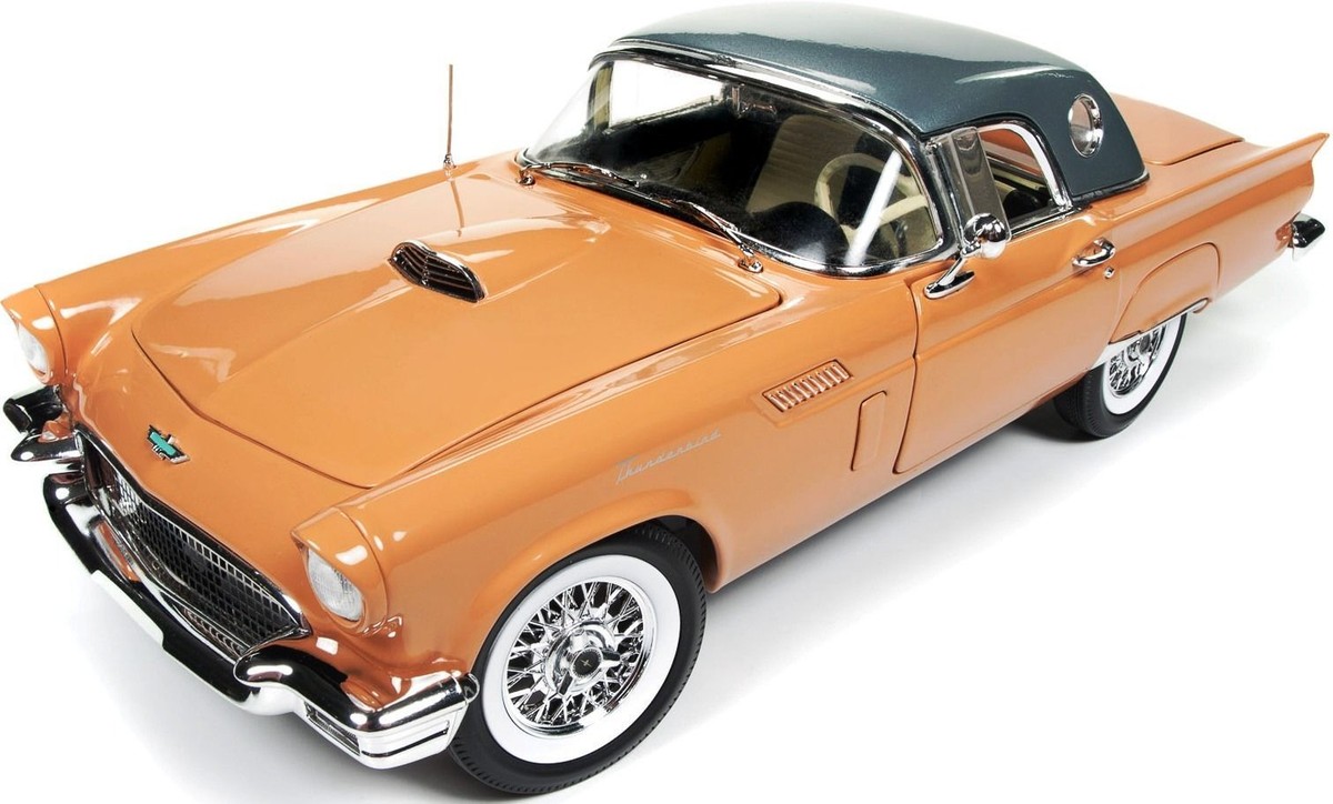 ヤトミン　1/18 1957 FORD thunderbird Yat Ming Scale 1:18 - 1957 Ford Thunderbird with Removable