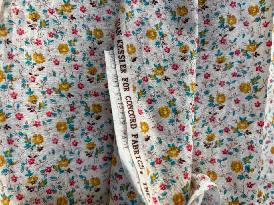 Fabric Vintage Joan Kessler Calico Flower Print Gold & Teal print  35"  by 42" - Image 3 of 3